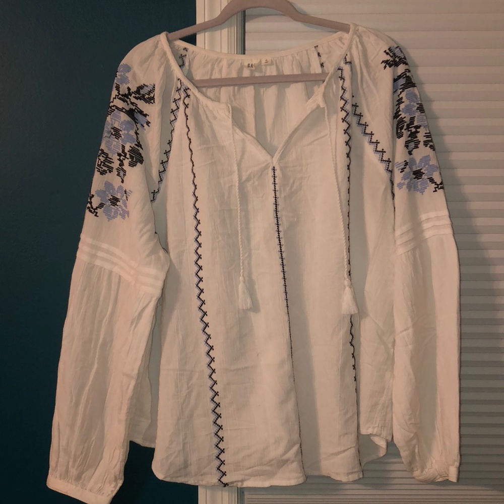 GAP shirt